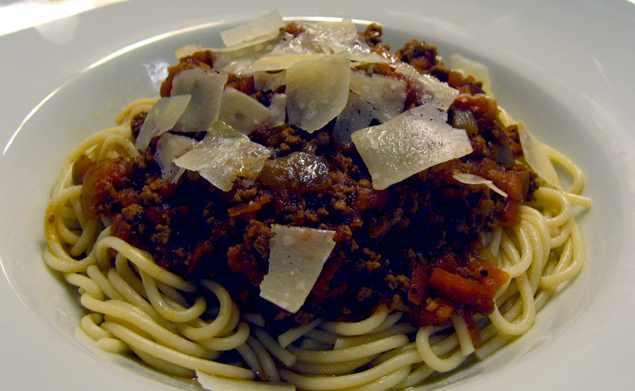 Bolognese Spagettikastike ohje | Mättö